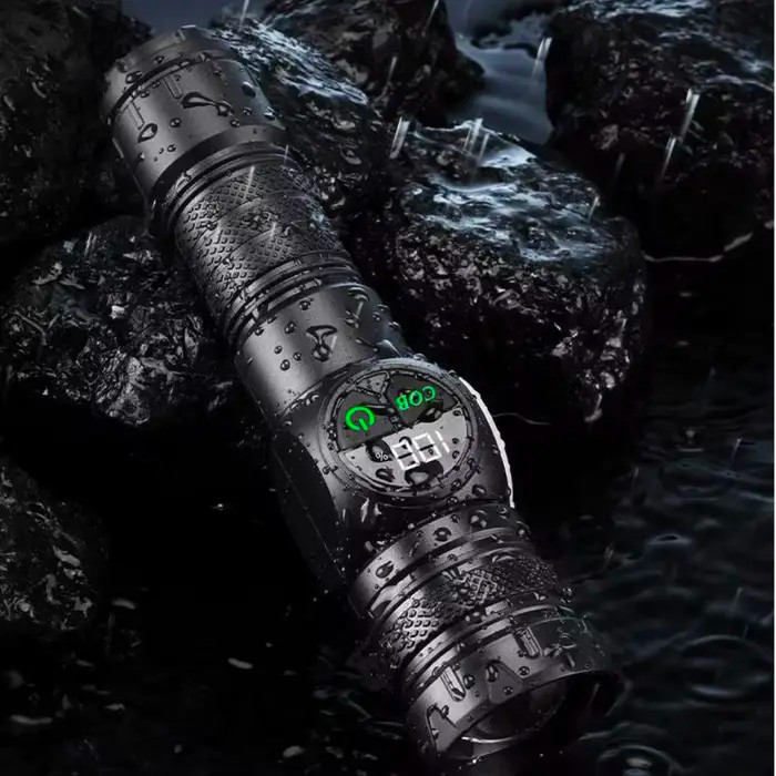 چراغ قوه کمپینگ